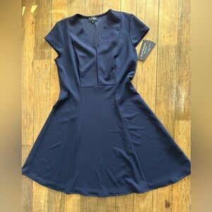 ISAAC MIZRAHI Stylish Navy Blue Scallop V-Neck Fit & Flare Dress Business Casual